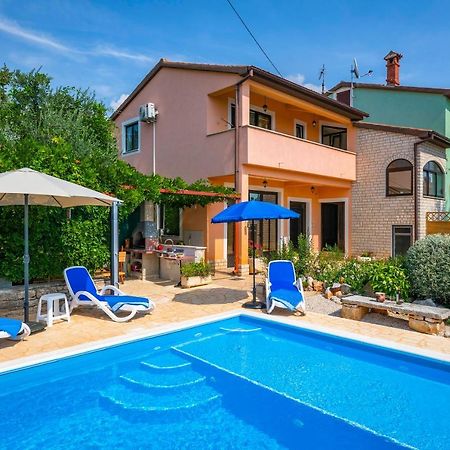 Villa Margerita With Private Pool, Yard And Parking Kaštelir 외부 사진
