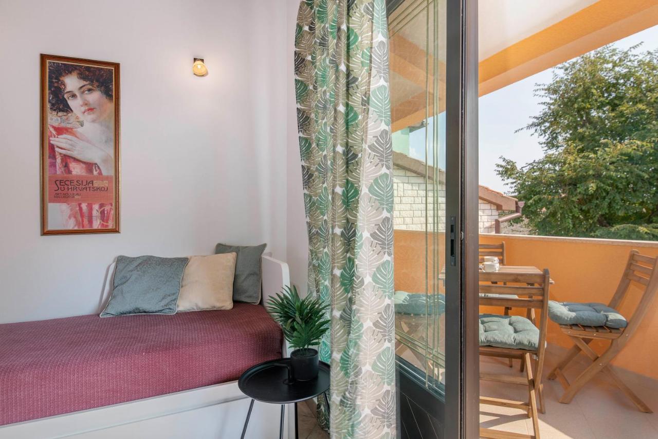 Villa Margerita With Private Pool, Yard And Parking Kaštelir 외부 사진