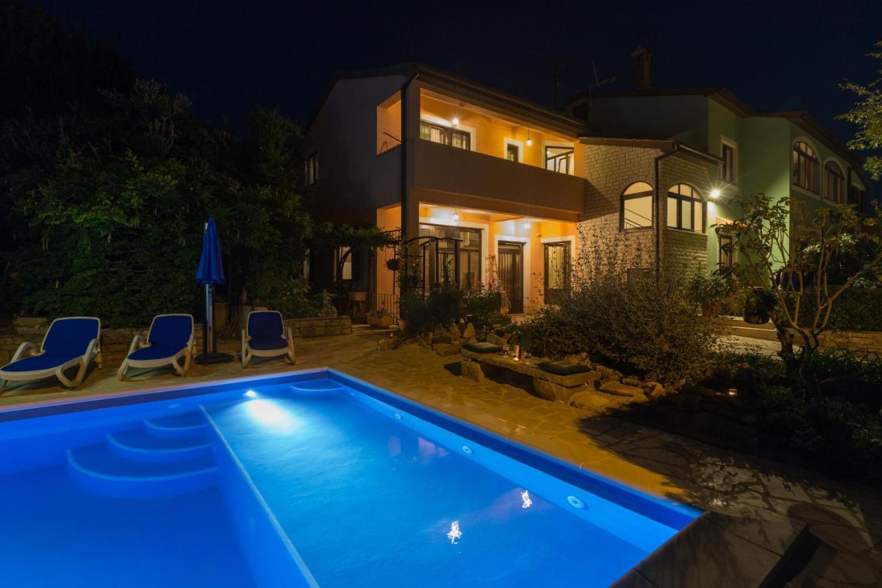 Villa Margerita With Private Pool, Yard And Parking Kaštelir 외부 사진