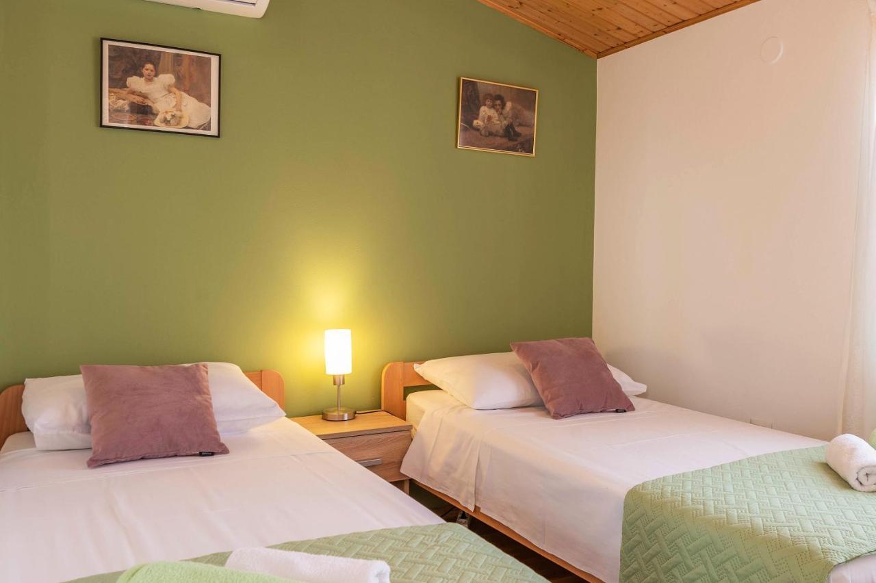 Villa Margerita With Private Pool, Yard And Parking Kaštelir 외부 사진
