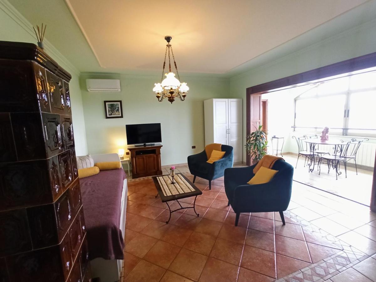 Villa Margerita With Private Pool, Yard And Parking Kaštelir 외부 사진